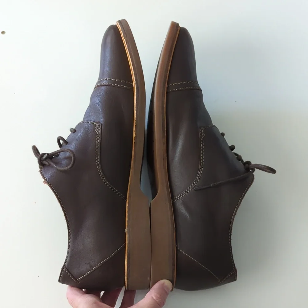 EUC Like New Clarks mens brown leather dress shoe 11 - Picture 7 of 12